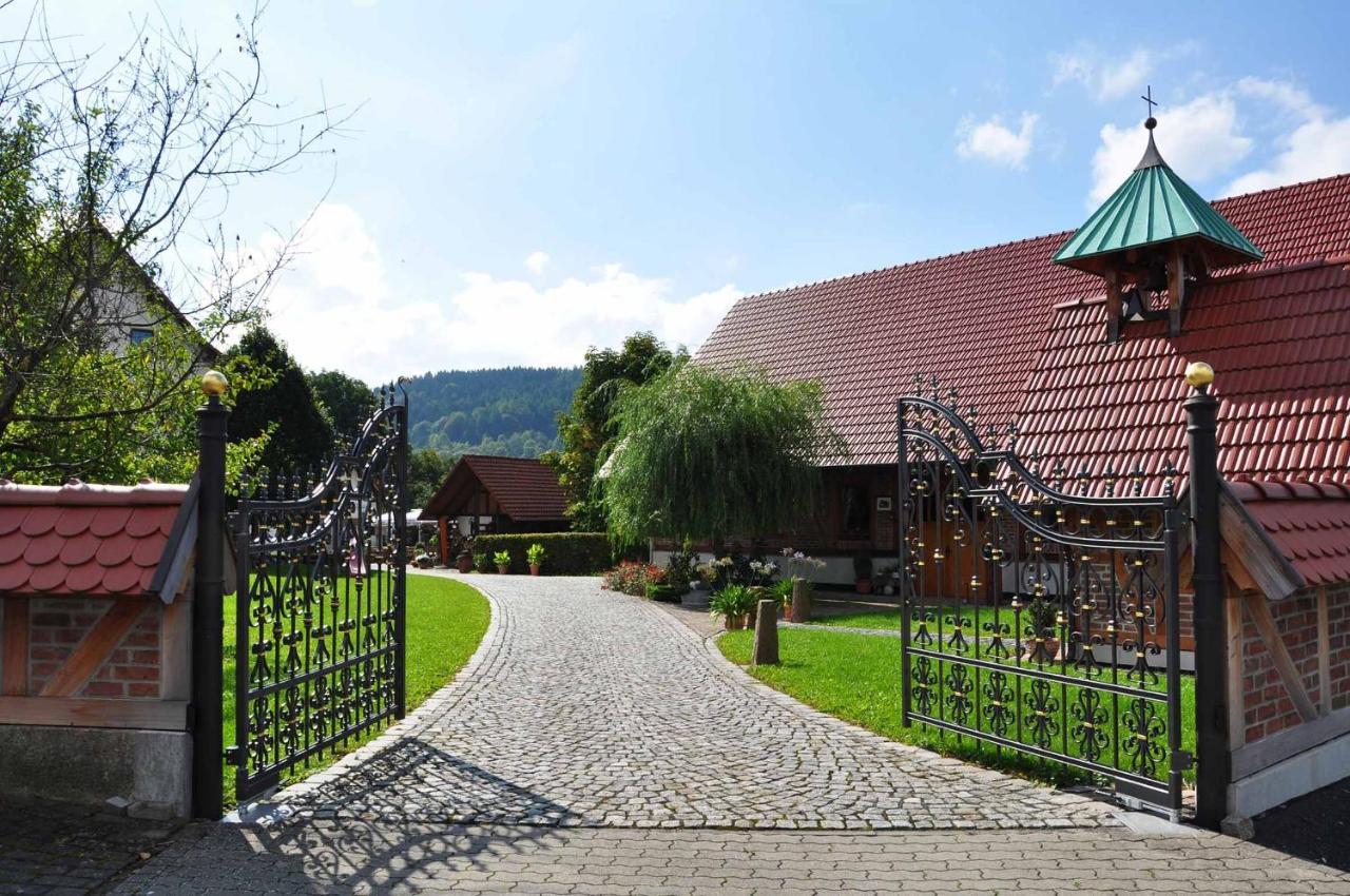 Landhotel Zur Pferdetraenke Schleid Extérieur photo