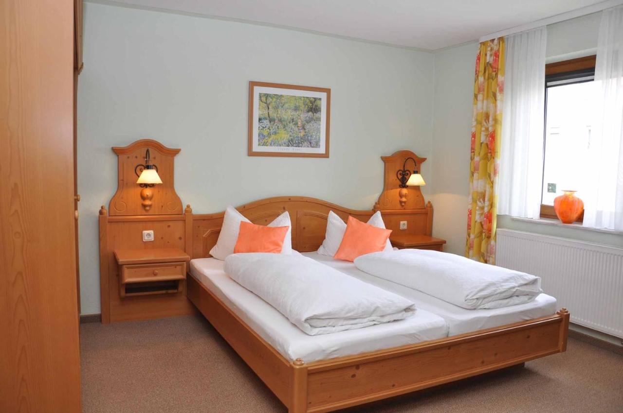Landhotel Zur Pferdetraenke Schleid Extérieur photo