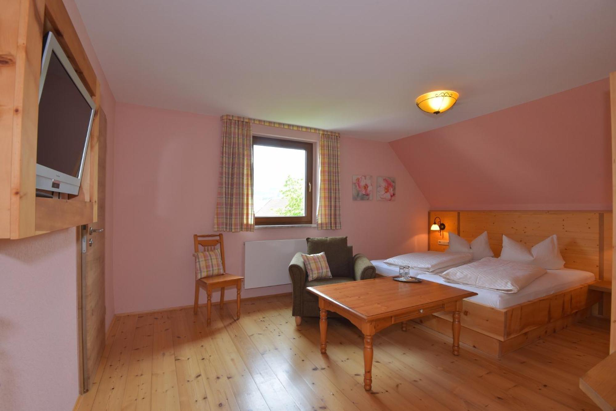 Landhotel Zur Pferdetraenke Schleid Extérieur photo